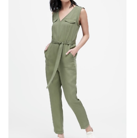 Banana Republic Pants - Banana Republic Classic Utility Jumpsuit Women's 14 Army Green Baggy Lagenlook